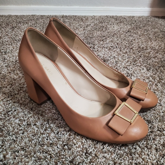 🔥 Cole Haan Block Heel Pumps – Size 7.5 |‎ Classic Chic Meets Comfort 🔥 - Picture 1 of 6